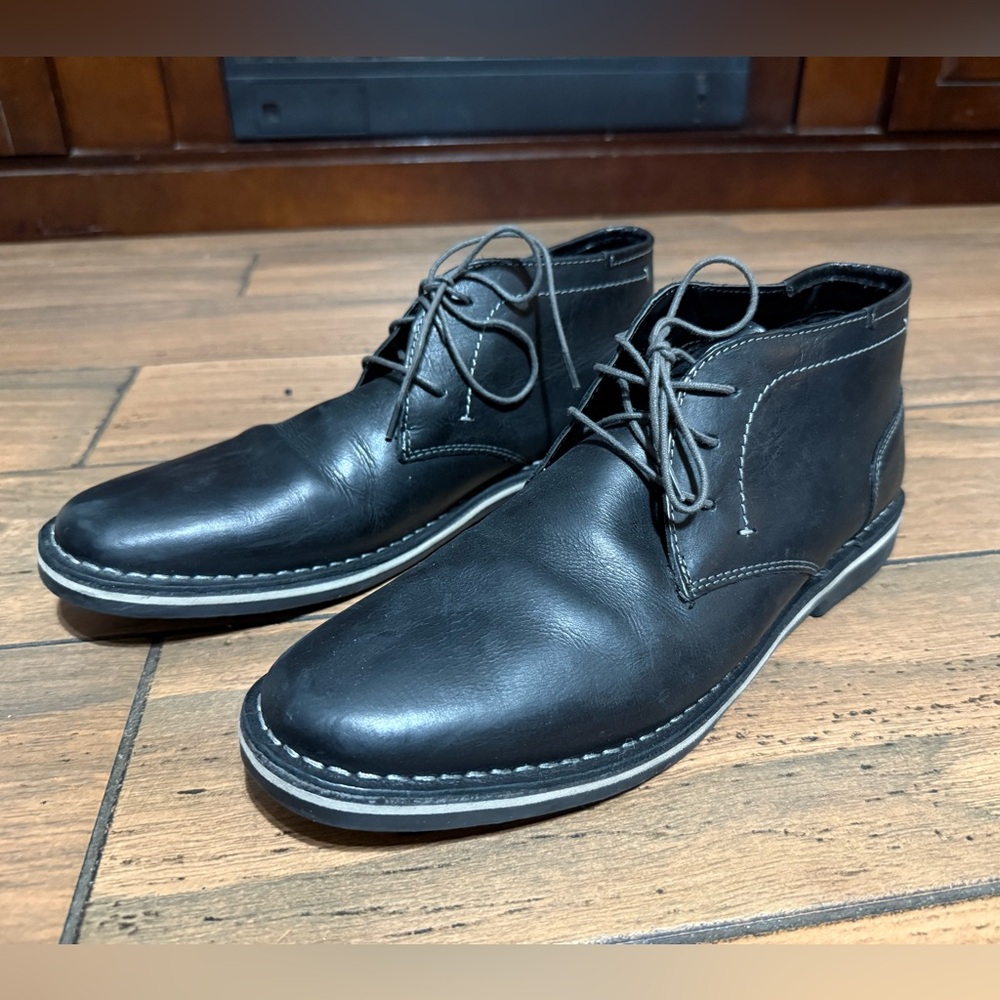 Steve Madden Harken Chukka men’s black leather boots - size 10